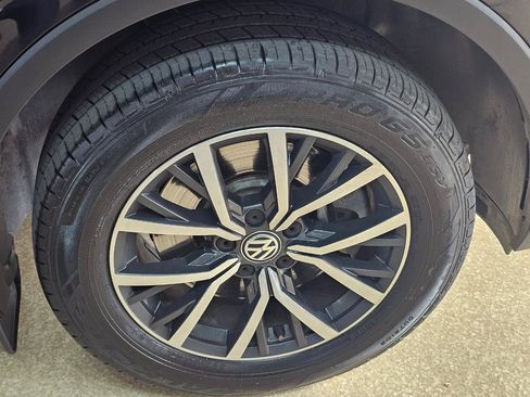 Used 2019 Volkswagen Tiguan SE FWD image 49