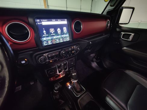 Used 2021 Jeep Wrangler Unlimited Rubicon image 32