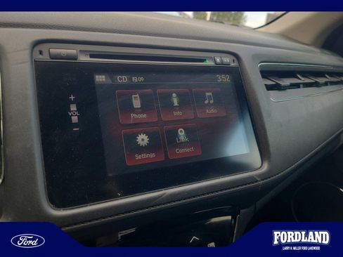 Used 2017 Honda HR-V EX image 27