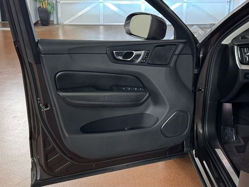 Used 2022 Volvo XC60 B5 Inscription w/ Advanced Package image 15