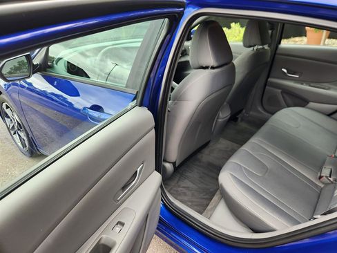 Certified 2023 Hyundai Elantra SEL w/ Convenience Package image 20