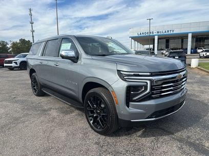 New 2026 Chevrolet Suburban Premier w/ Sun And Tow Package
