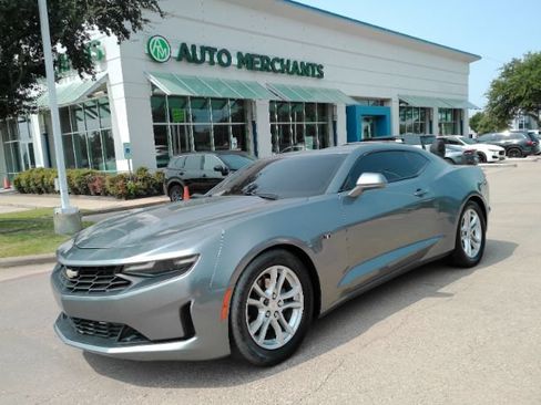 Used 2022 Chevrolet Camaro LT w/ Technology Package RWD image 1