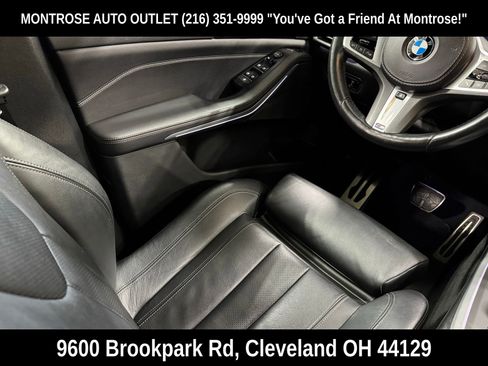 Used 2022 BMW X5 xDrive40i w/ M Sport Package image 40