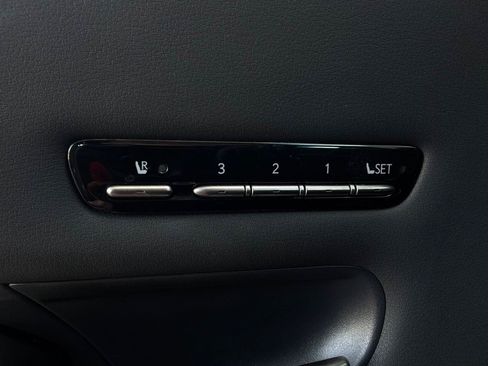 Used 2023 Lexus LS 500 F Sport w/ Cold Weather Package (CK) RWD image 27