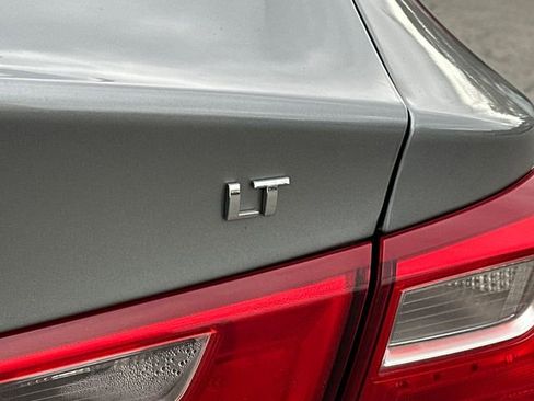 Used 2023 Chevrolet Malibu LT image 13