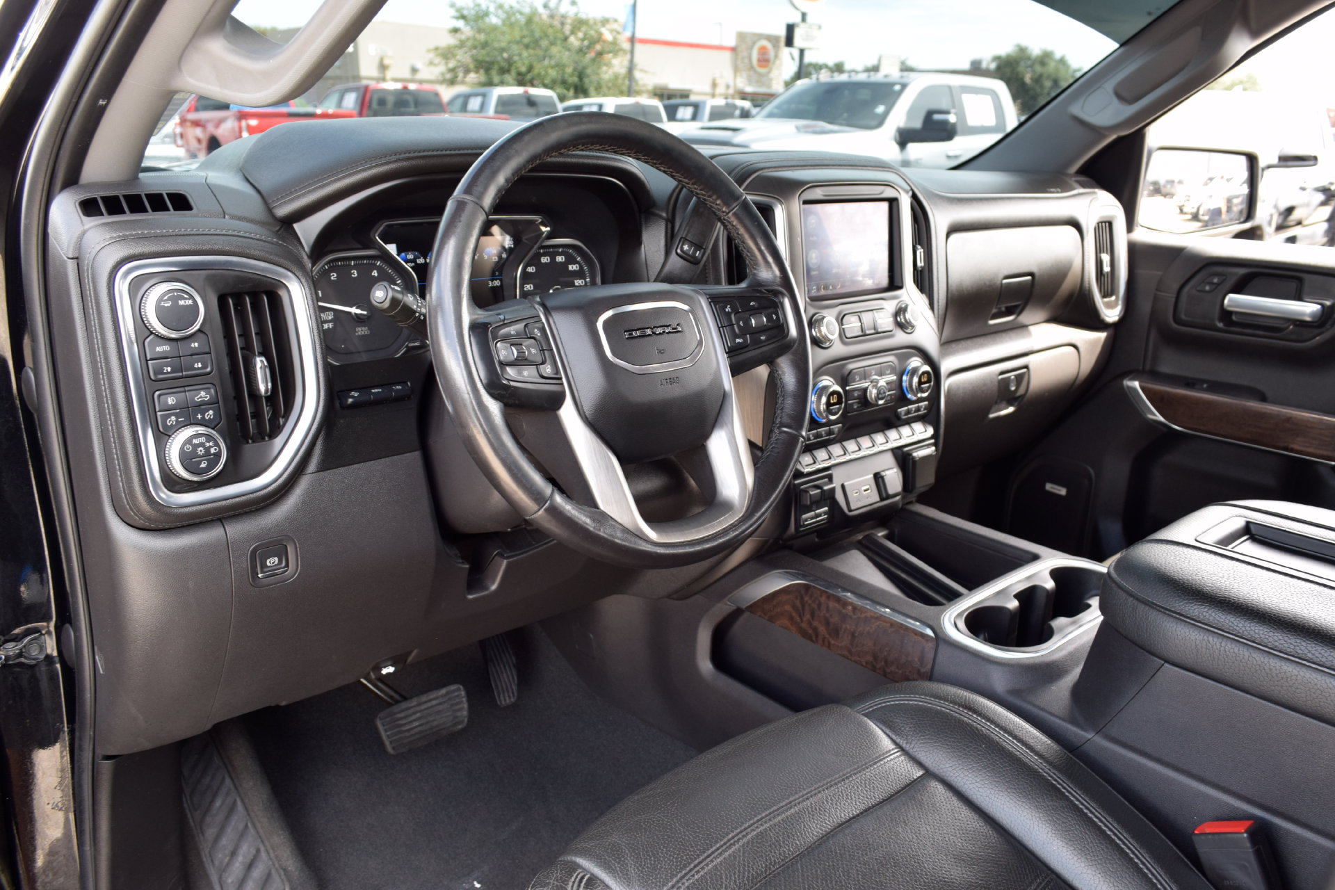 Used 2021 GMC Sierra 1500 Denali w/ Denali Ultimate Package AWD/4WD image 13