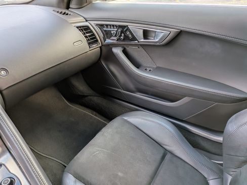 Used 2015 Jaguar F-TYPE Coupe RWD image 15