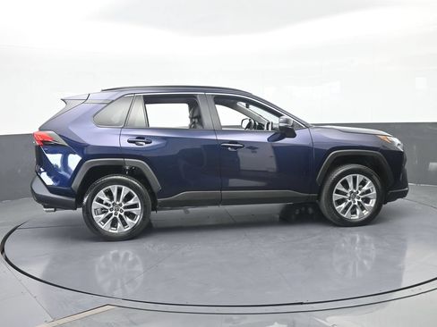 Used 2025 Toyota RAV4 XLE Premium FWD image 7