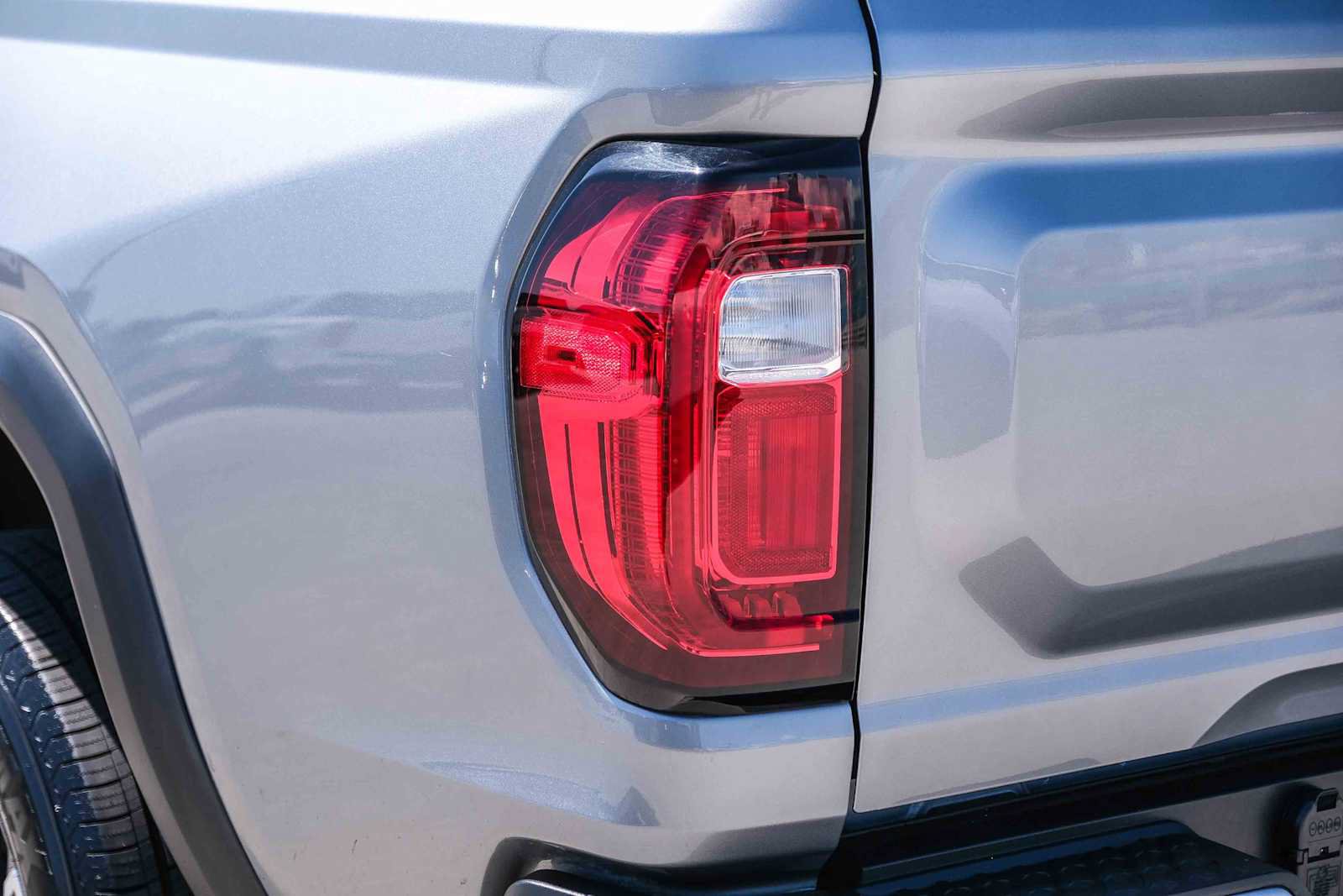 Used 2023 GMC Canyon AT4 w/ Technology Package AWD/4WD image 7