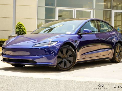 Used 2025 Tesla Model 3 Long Range RWD image 1