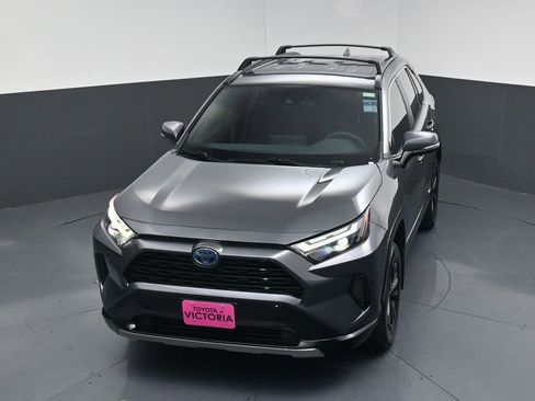 Used 2024 Toyota RAV4 SE image 16