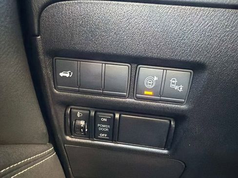 Used 2017 Nissan Armada Platinum w/ Captain Seat Package AWD/4WD image 34