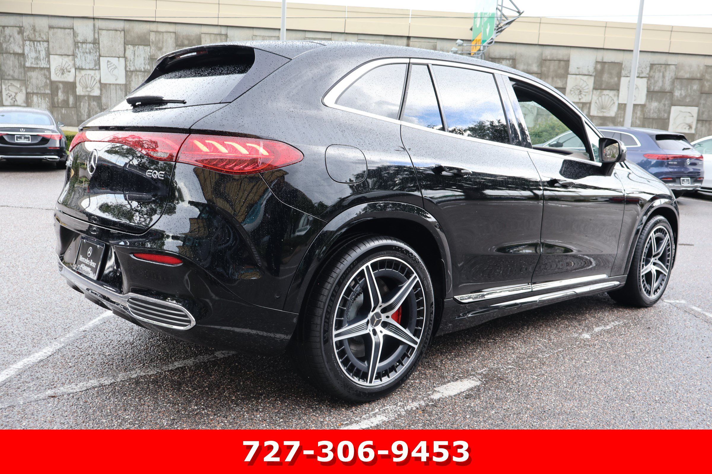 Used 2024 Mercedes-Benz EQE AMG 4MATIC SUV image 11