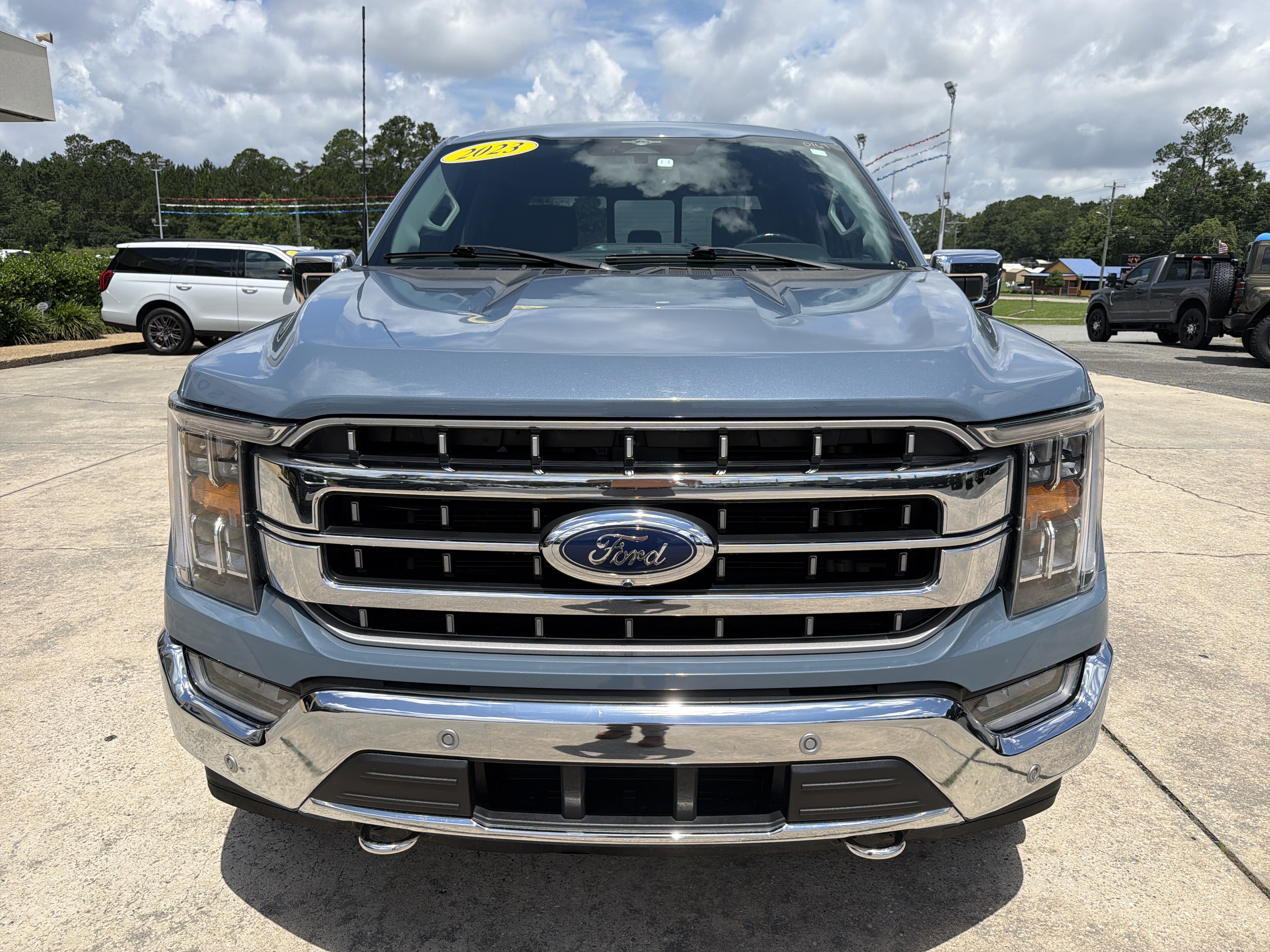 Used 2023 Ford F150 Lariat w/ Trailer Tow Package AWD/4WD image 3