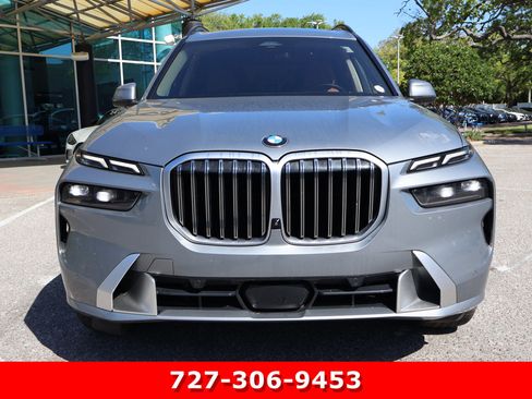 Used 2024 BMW X7 xDrive40i w/ Premium Package image 12