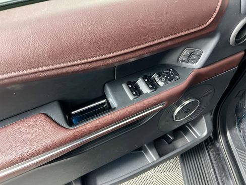 Used 2024 Ford Expedition Max Limited image 14