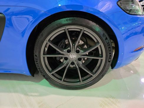 Used 2023 Porsche 718 Cayman w/ Premium Package RWD image 67