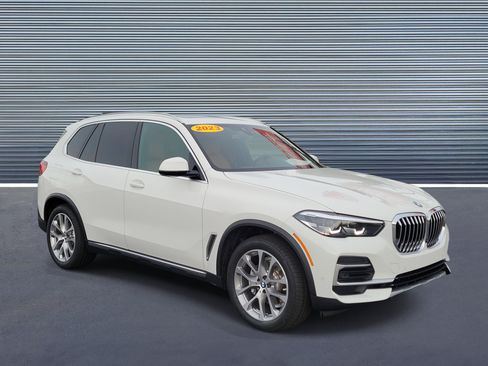 Used 2023 BMW X5 sDrive40i w/ Premium Package RWD image 2