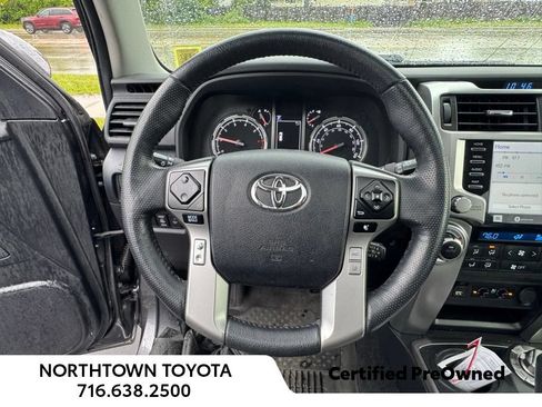 Used 2023 Toyota 4Runner Limited AWD/4WD image 17