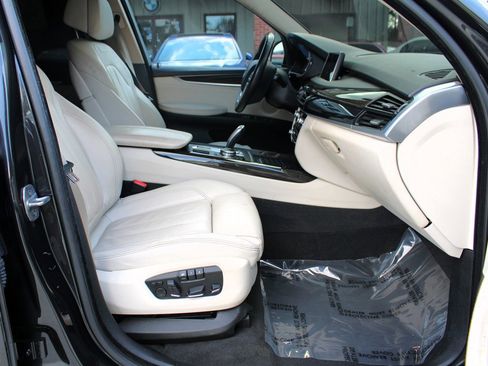 Used 2015 BMW X5 xDrive35d image 16