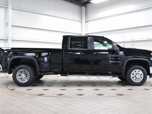 New 2026 Chevrolet Silverado 3500 LT w/ All Star Edition image 9