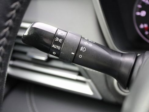 Used 2020 Subaru Outback Limited image 31