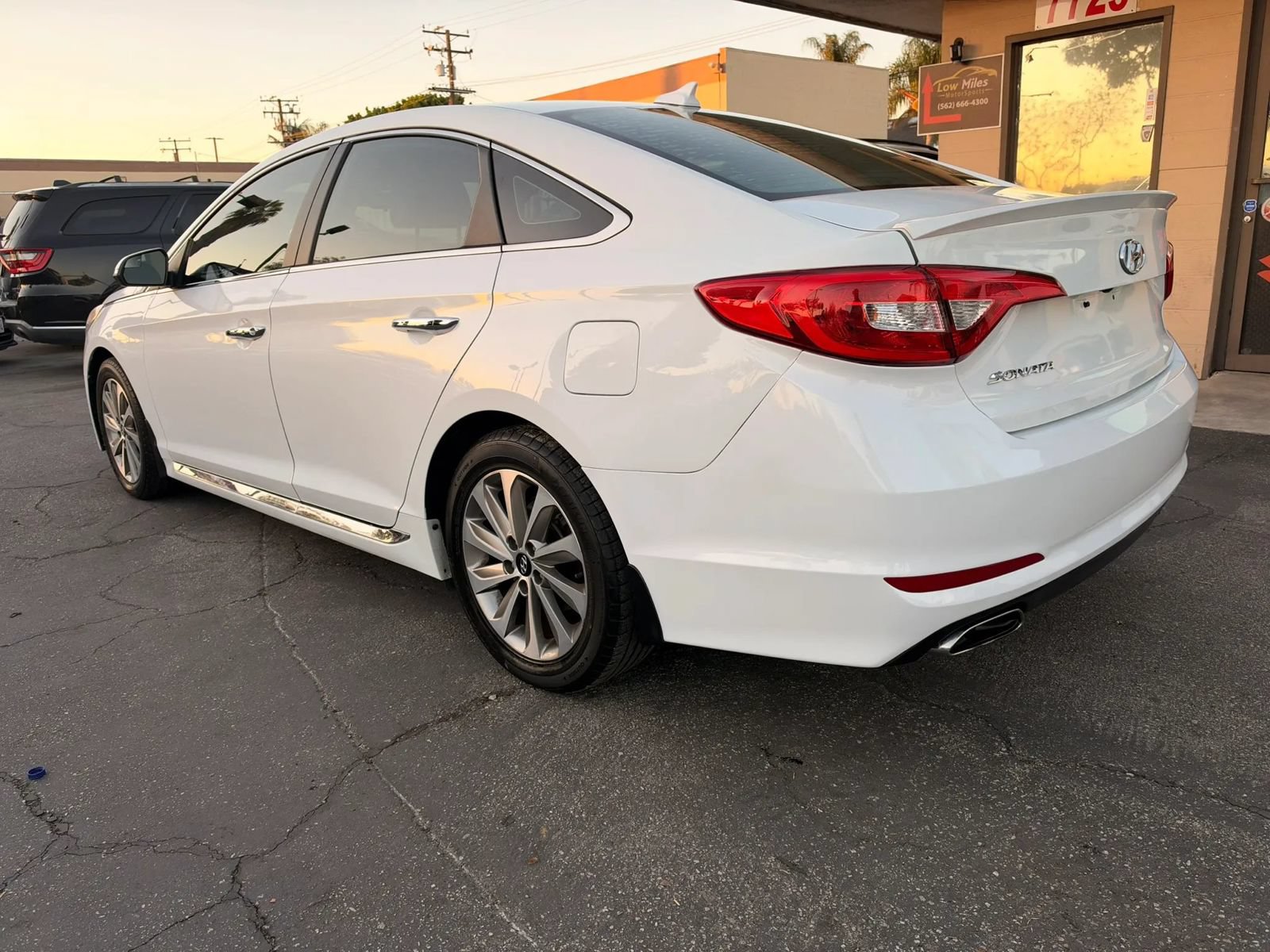 Used 2017 Hyundai Sonata Sport w/ Value Edition Package 02 FWD image 7