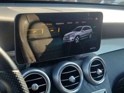 Used 2022 Mercedes-Benz GLC 300 4MATIC image 18