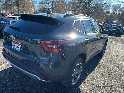 New 2026 Chevrolet Trax LT w/ Driver Confidence Package image 5