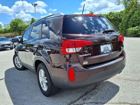Used 2015 Kia Sorento LX FWD image 31