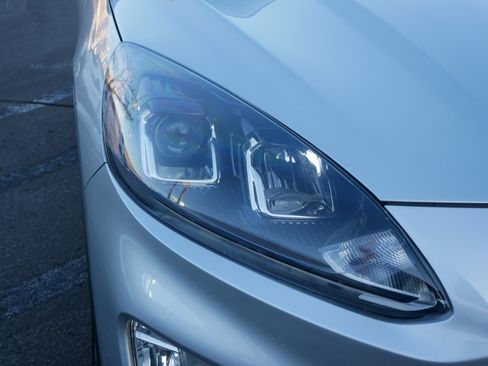 Used 2020 Ford Escape SEL image 16