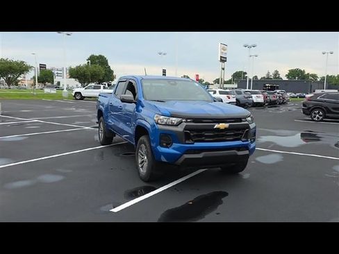 Certified 2023 Chevrolet Colorado LT w/ LT Convenience Package II image 3