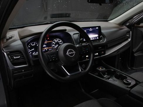 Used 2023 Nissan Rogue SV image 26