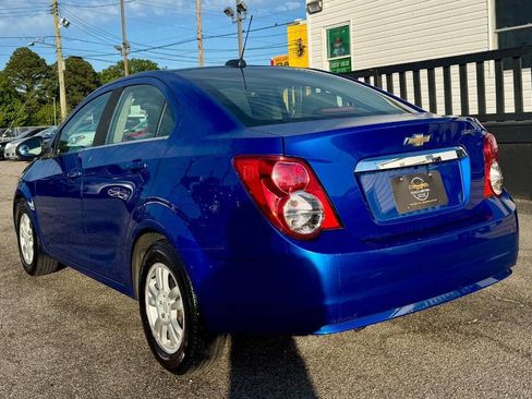 Used 2016 Chevrolet Sonic LT w/ Driver Confidence Package FWD image 3