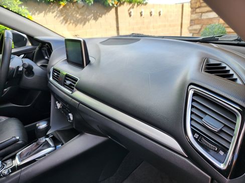 Used 2016 MAZDA MAZDA3 s Grand Touring w/ Technology Package image 23