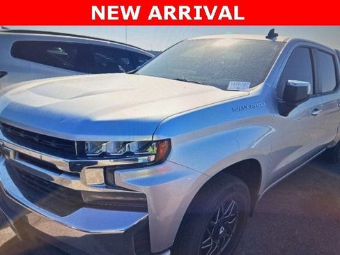 Used 2019 Chevrolet Silverado 1500 LT w/ All-Star Edition image 2