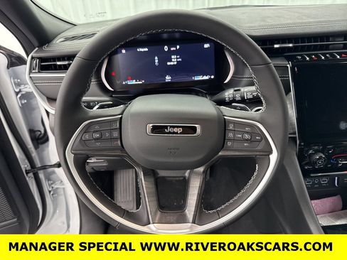 Used 2025 Jeep Grand Cherokee L Limited w/ MOPAR Finishing Package image 21