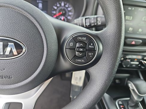 Used 2021 Kia Soul S FWD image 18