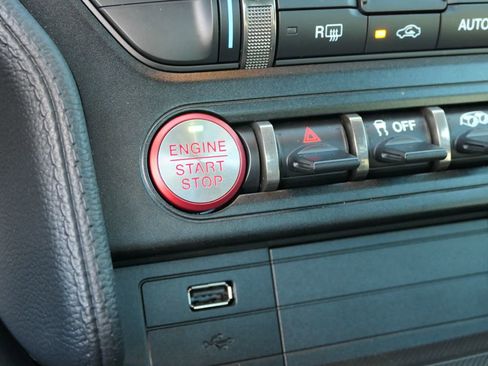 Used 2020 Ford Mustang Shelby GT500 w/ Technology Package image 21