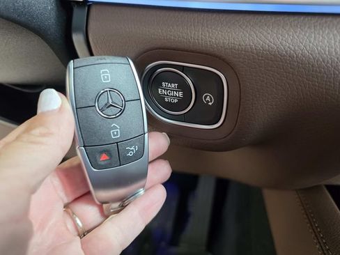 New 2026 Mercedes-Benz GLE 450 4MATIC image 17