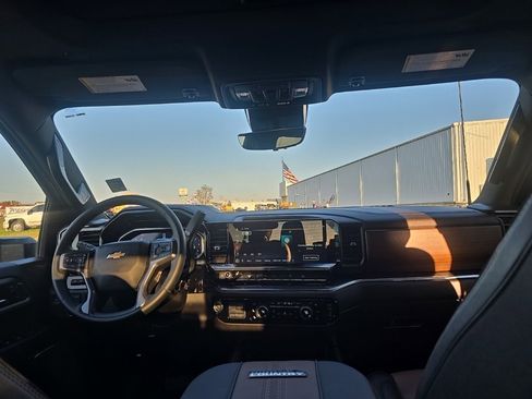 Used 2025 Chevrolet Silverado 3500 High Country w/ High Country Premium Package image 21