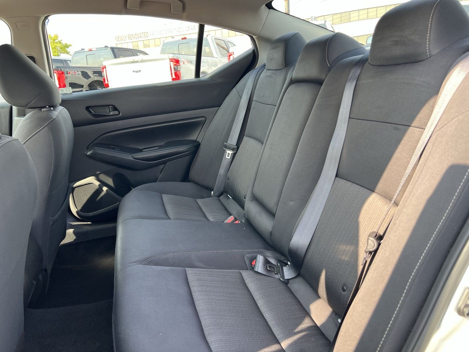 Used 2024 Nissan Altima 2.5 SV FWD image 23