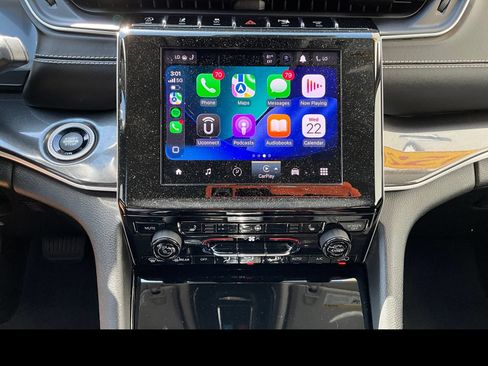 Used 2020 Jeep Grand Cherokee Altitude AWD/4WD image 15
