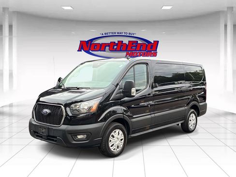 Used 2024 Ford Transit 150 Low Roof w/ Exterior Upgrade Package RWD image 3