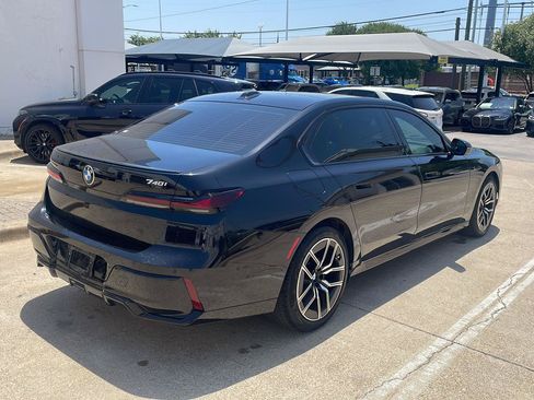 Used 2023 BMW 740i RWD image 3