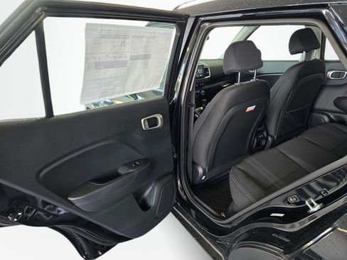 New 2026 Hyundai Venue SEL FWD image 34