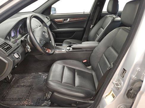 Used 2010 Mercedes-Benz C 300 4MATIC Sedan image 9