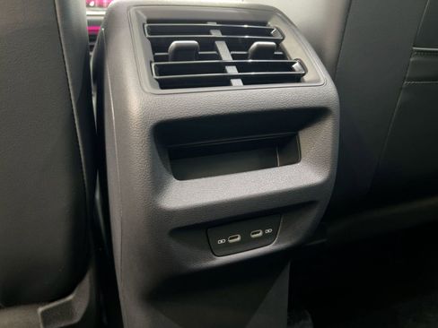 New 2026 Volkswagen Tiguan SE R-Line image 32