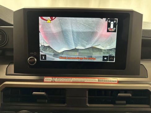 Certified 2025 Toyota Tacoma SR5 image 33